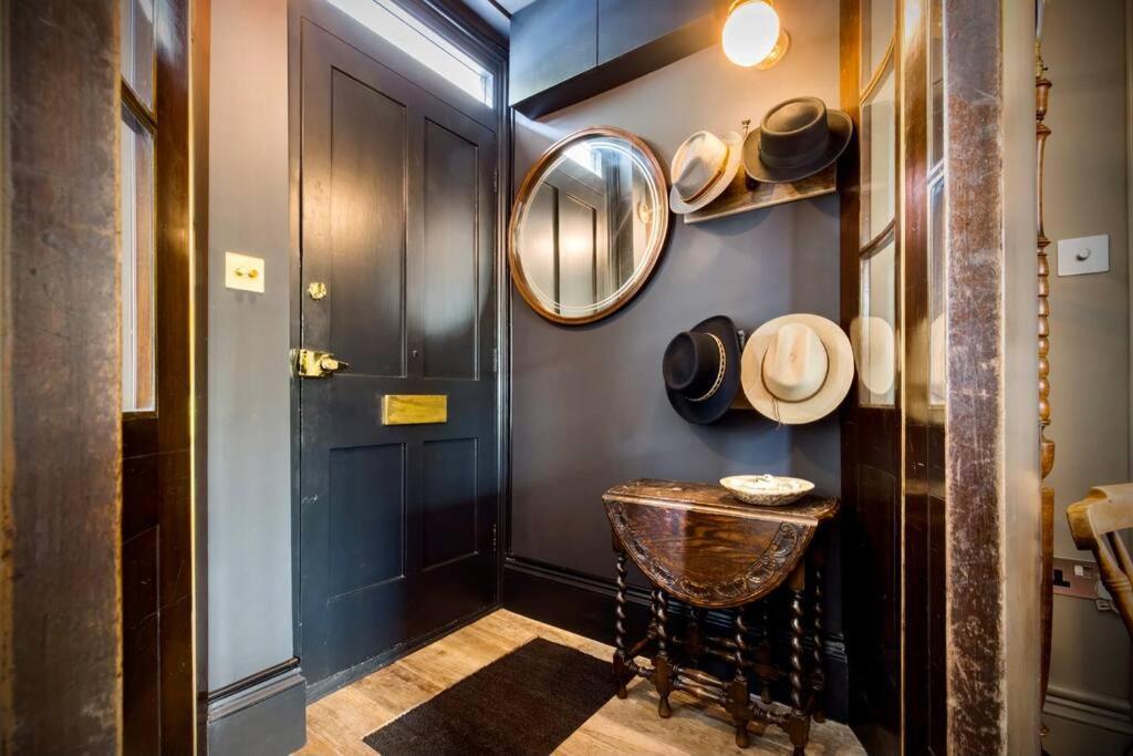 Kings Cross, Self-Contained House & Private Garden Villa Londra Exterior foto
