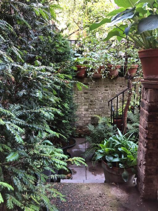 Kings Cross, Self-Contained House & Private Garden Villa Londra Exterior foto